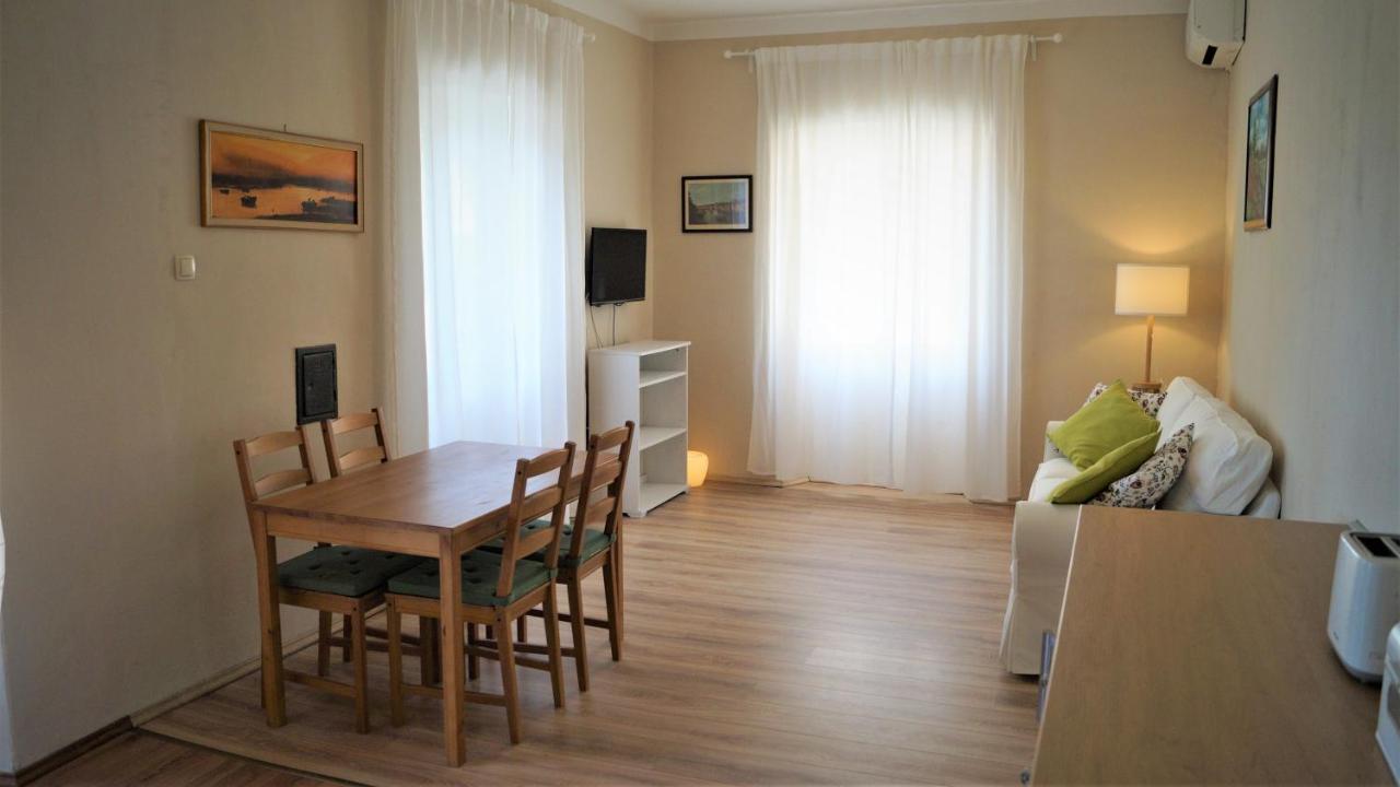 Apartments Garden モトヴン エクステリア 写真