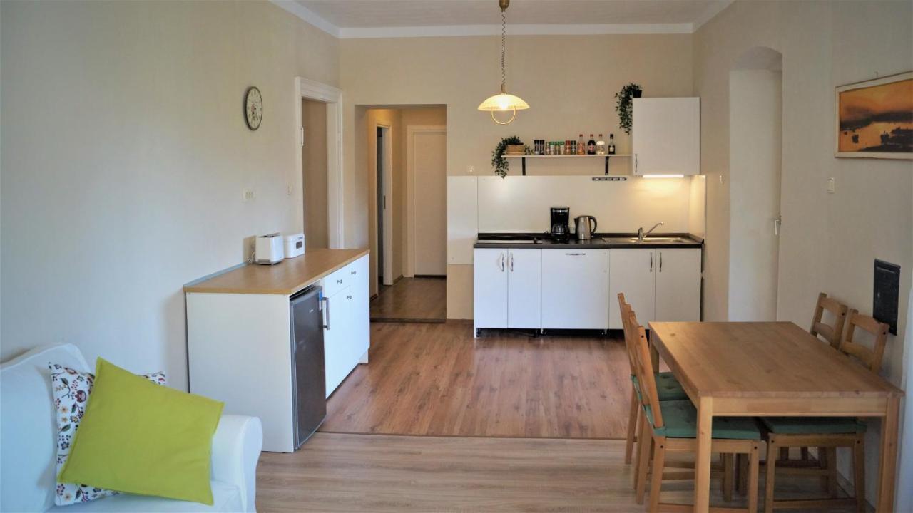 Apartments Garden モトヴン エクステリア 写真